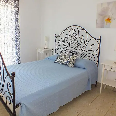 Lilly Villa